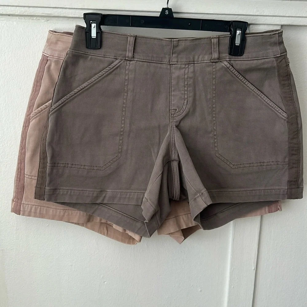Set if 2 SPANX Twill Mauve and Brown Stretch Shorts Medium